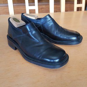 Kenneth Cole black Chukka Boots